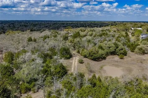 2495 Tx-159 Fayetteville TX 78940