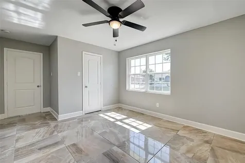 8915 Klondike Street Houston TX 77075
