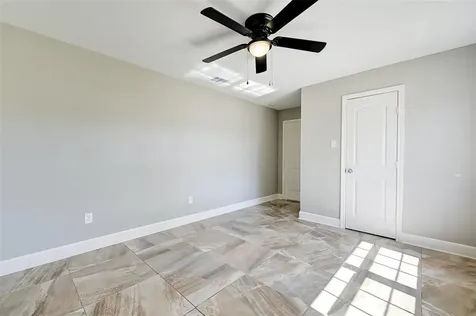 8915 Klondike Street Houston TX 77075