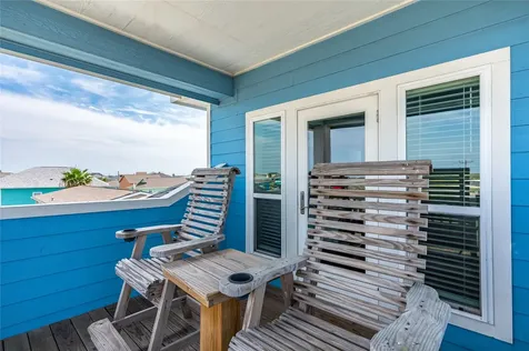 997 S Redfish Street Crystal Beach TX 77650
