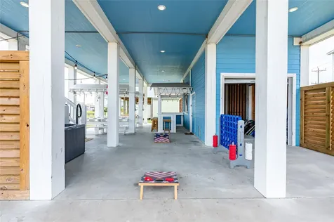 997 S Redfish Street Crystal Beach TX 77650