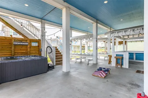 997 S Redfish Street Crystal Beach TX 77650