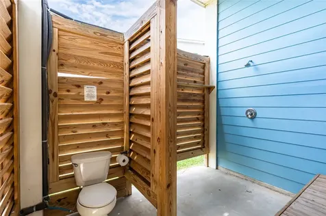 997 S Redfish Street Crystal Beach TX 77650