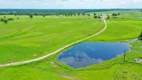 5059 County Road 132 Bedias TX 77831