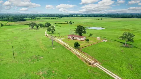 5059 County Road 132 Bedias TX 77831