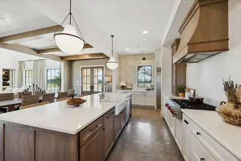5655 Brazos Bow Way Washington TX 77880