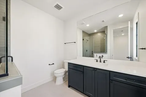 5655 Brazos Bow Way Washington TX 77880