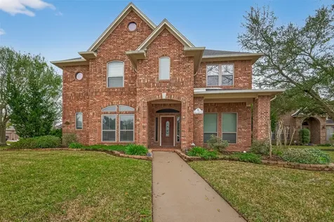 51 English Oak Court Lake Jackson TX 77566