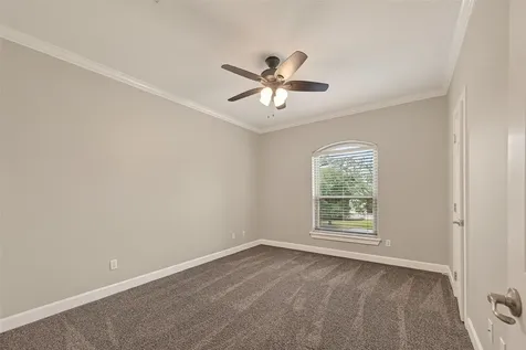 51 English Oak Court Lake Jackson TX 77566