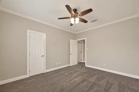 51 English Oak Court Lake Jackson TX 77566