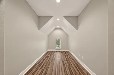 51 English Oak Court Lake Jackson TX 77566