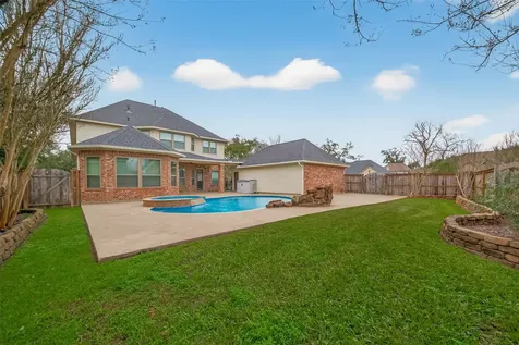51 English Oak Court Lake Jackson TX 77566