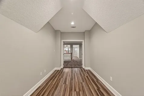 51 English Oak Court Lake Jackson TX 77566