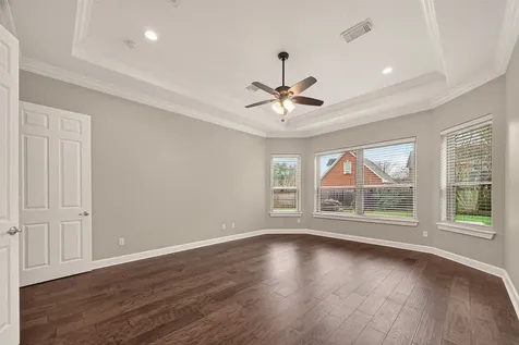 51 English Oak Court Lake Jackson TX 77566