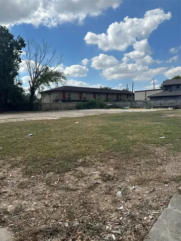 4212 Lyons Avenue Houston TX 77020