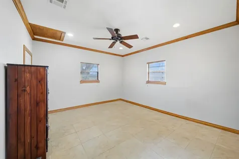 2365 S Fm 46 Franklin TX 77856