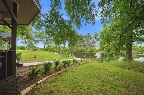 2365 S Fm 46 Franklin TX 77856