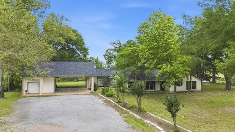 2365 S Fm 46 Franklin TX 77856