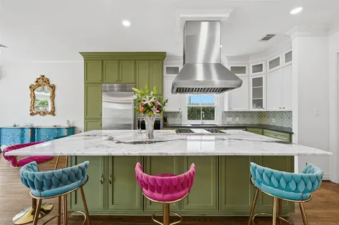 4923 Palmetto Street Bellaire TX 77401