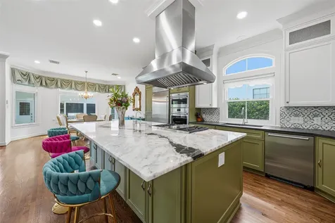 4923 Palmetto Street Bellaire TX 77401