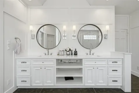 4923 Palmetto Street Bellaire TX 77401