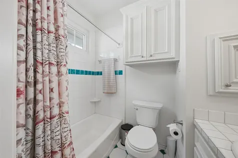 4923 Palmetto Street Bellaire TX 77401