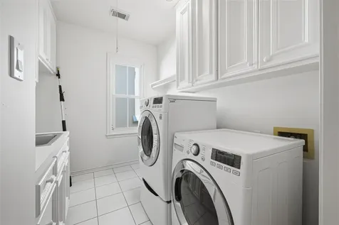 4923 Palmetto Street Bellaire TX 77401