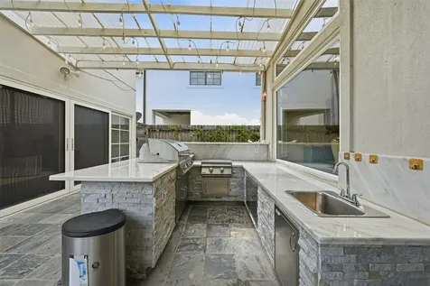 4923 Palmetto Street Bellaire TX 77401