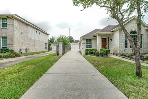 5818 Pebble Bank Lane Houston TX 77041