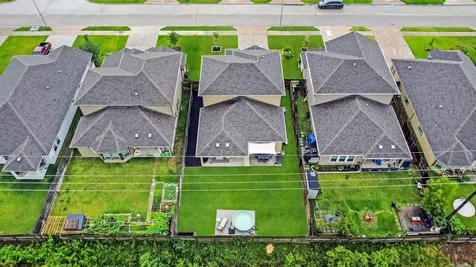 12806 N Winding Pines Drive Tomball TX 77375