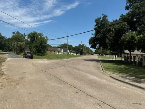 410 Montgomery Street Navasota TX 77868