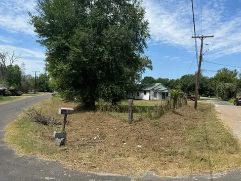410 Montgomery Street Navasota TX 77868