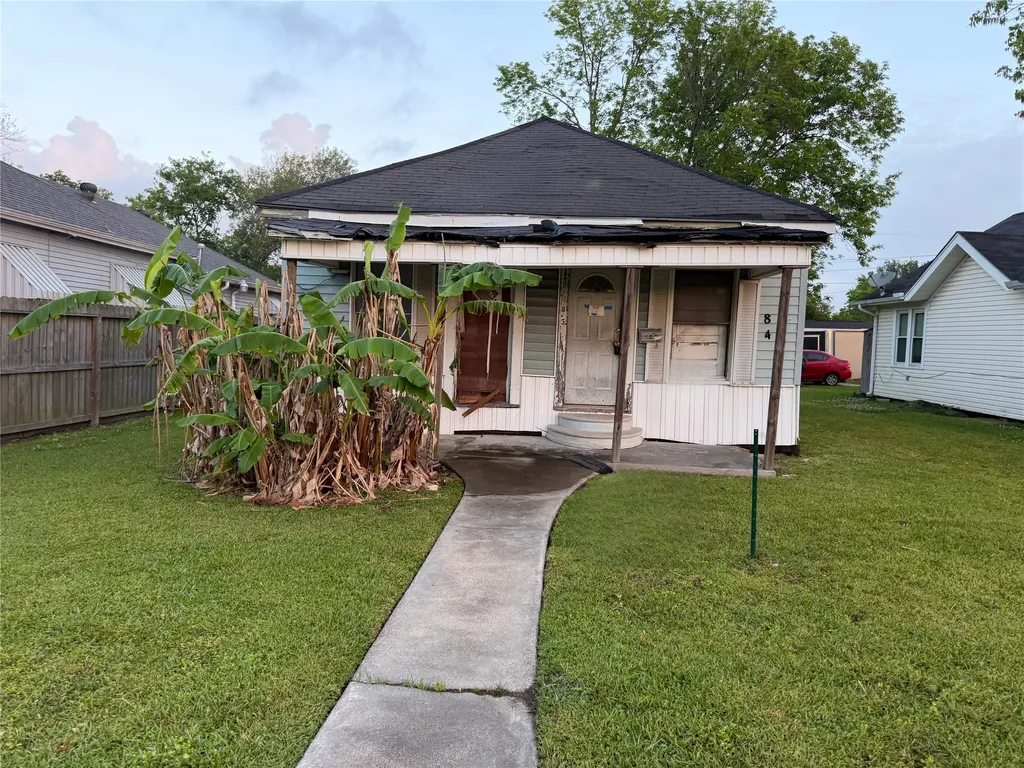 845 13th Street Port Arthur TX 77640