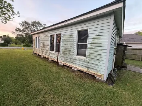 845 13th Street Port Arthur TX 77640