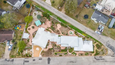 804 Alvin Street El Campo TX 77437
