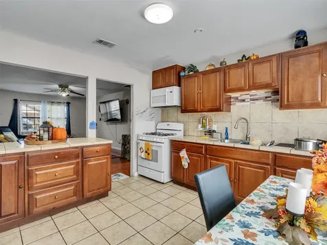 6802 Force Street Houston TX 77020