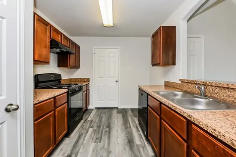 5843 Northern Oak Street Houston TX 77016