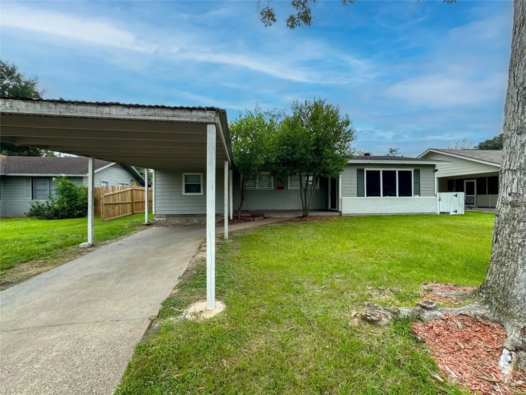 640 Parson Drive Beaumont TX 77706