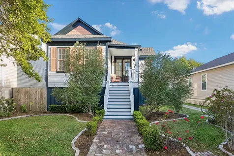 3215 Bernardo De Galvez Avenue Galveston TX 77550