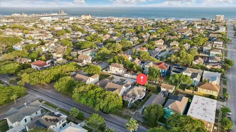3215 Bernardo De Galvez Avenue Galveston TX 77550