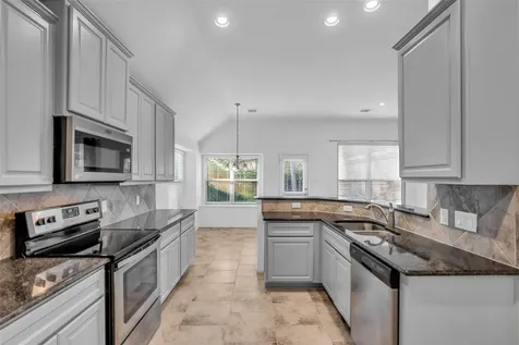 3142 Fitzgerald Drive Montgomery TX 77356