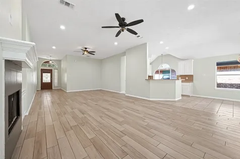 10542 Parkside Drive Willis TX 77318