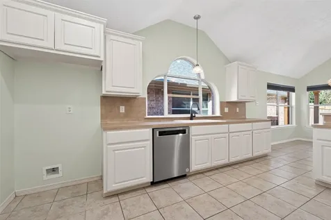 10542 Parkside Drive Willis TX 77318