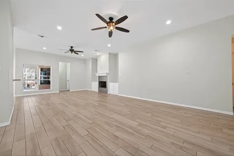 10542 Parkside Drive Willis TX 77318