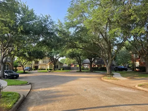 1611 Monvale Lane Sugar Land TX 77479