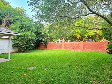 1611 Monvale Lane Sugar Land TX 77479