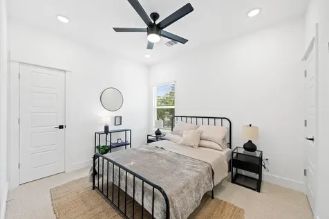 5808 Highland Sky Lane Houston TX 77091