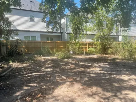 2602 Paul Quinn Street Houston TX 77091