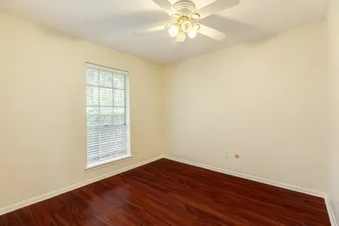 105 Sugar Cane Trace Lake Jackson TX 77566