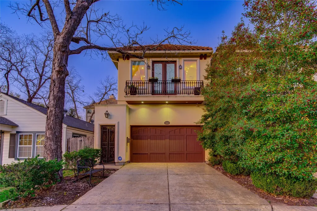 6520 Rodrigo Street Houston TX 77007